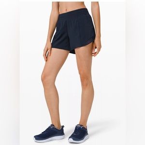 LULULEMON HOTTY HOT SHORT 4 INCH